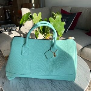 Tote & Carry Duffle Bag